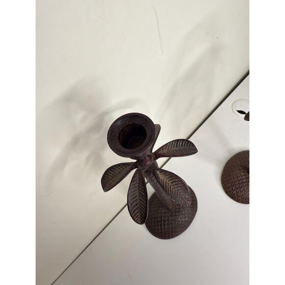 Pair Made in India Textured Wrought Iron Metal Tropical Palm Tree candlesticks - Picture 5 of 10